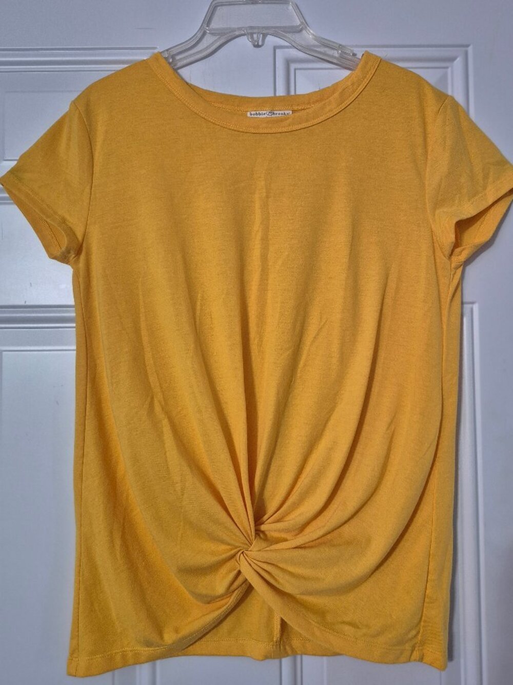 Vintage *Bobbie Brooks* casual Tee. Size small .Yellow.